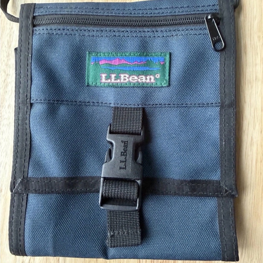L.L. Bean Trifold Cross Body Wallet, Vintage, Navy Blue & Black